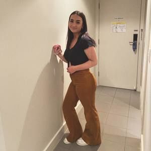 Meet your Posher, Jade